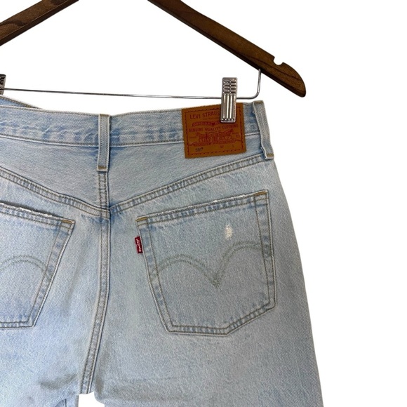Levi's 501 Women's Mid Thigh Short Luxor Focus- Size 27 - Picture 8 of 13